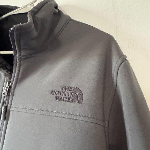 North Face Apex Chrome Thermal Gray and Black Jacket - Picture 3 of 12